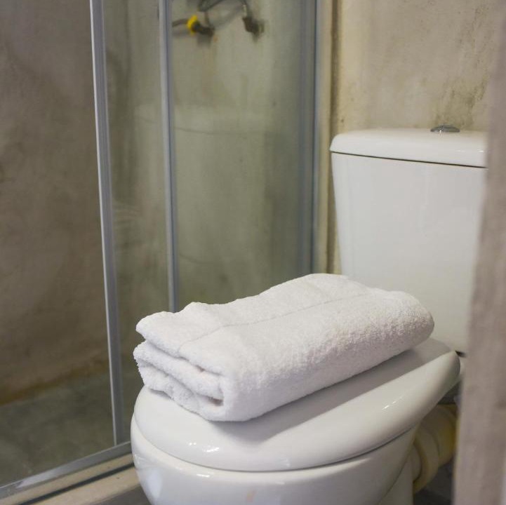 Photo of Bathroom in East Mani