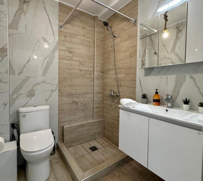 Photo of Bathroom in Ofrinion
