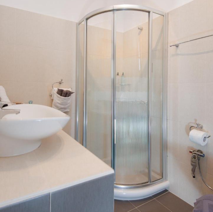 Photo of Bathroom in Kamares