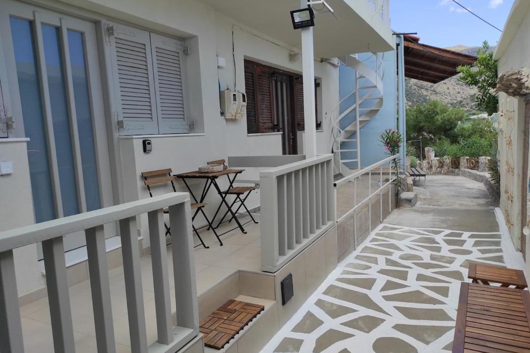Photo of Patio Balcony in Minoa Pediada