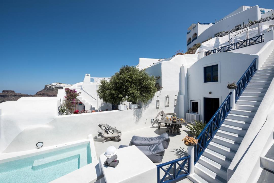 Photo of Others in Fira