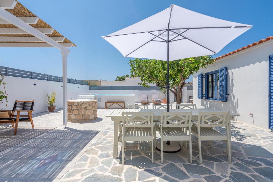 Photo of Patio Balcony in Perdhika