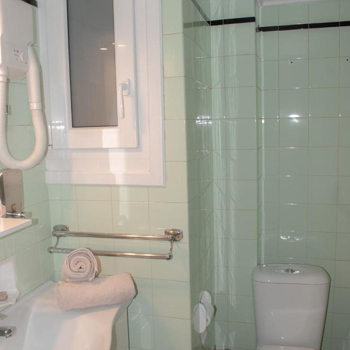Photo of Bathroom in Kinosargous
