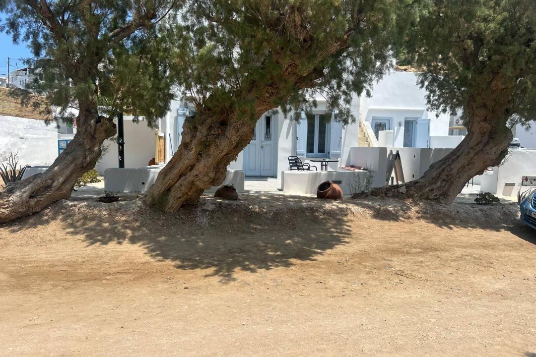 Photo of Others in Herronisos
