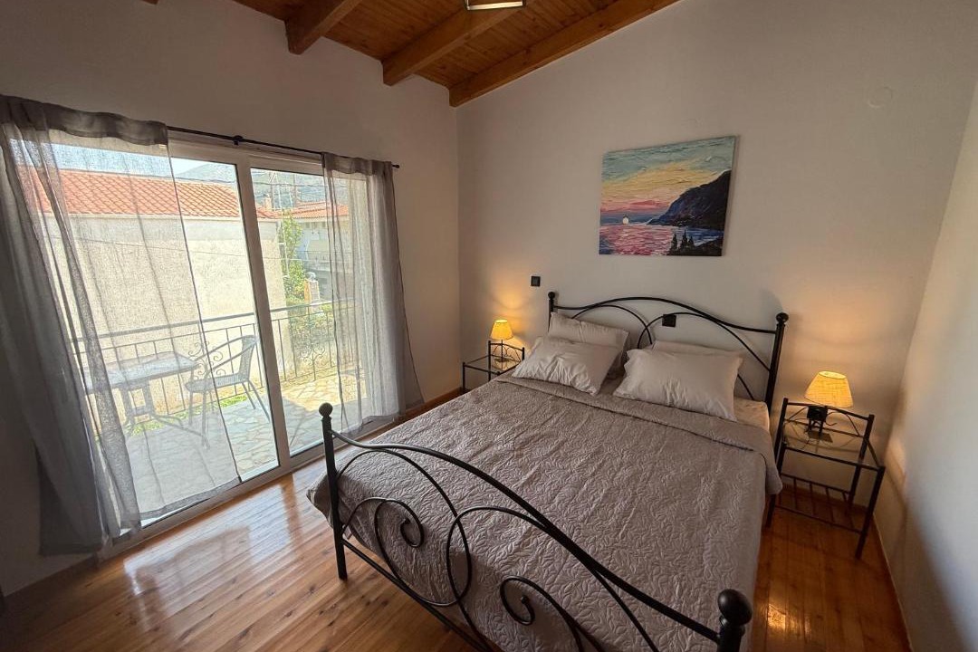 Photo of Bedroom in Diakofto
