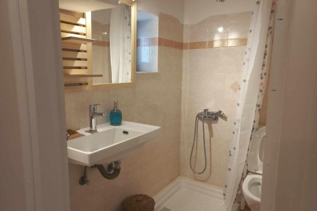 Photo of Bathroom in East Mani