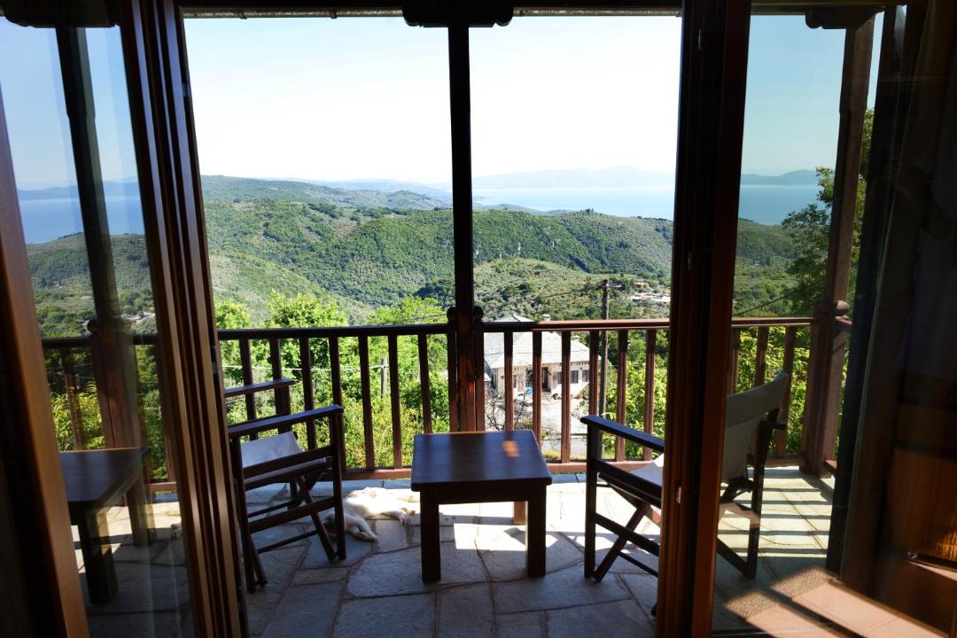 Photo of Patio Balcony in Milies