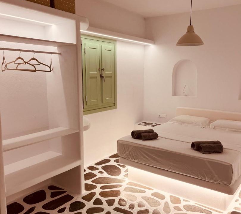 Photo of Bedroom in Folegandros Town