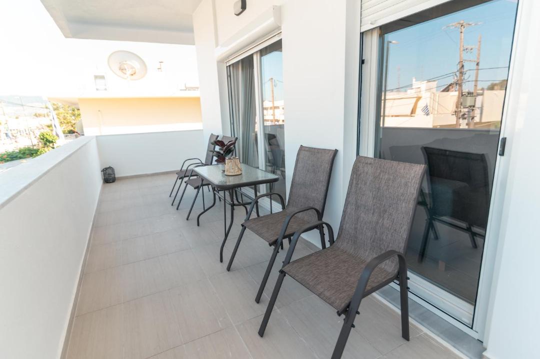 Photo of Patio Balcony in Lambi