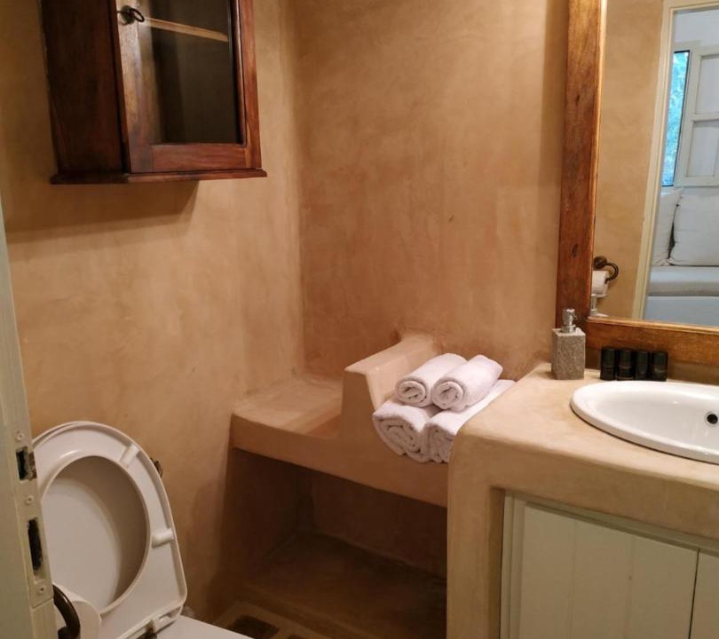 Photo of Bathroom in Aroniadika
