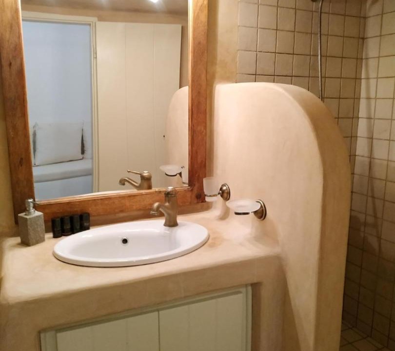 Photo of Bathroom in Aroniadika