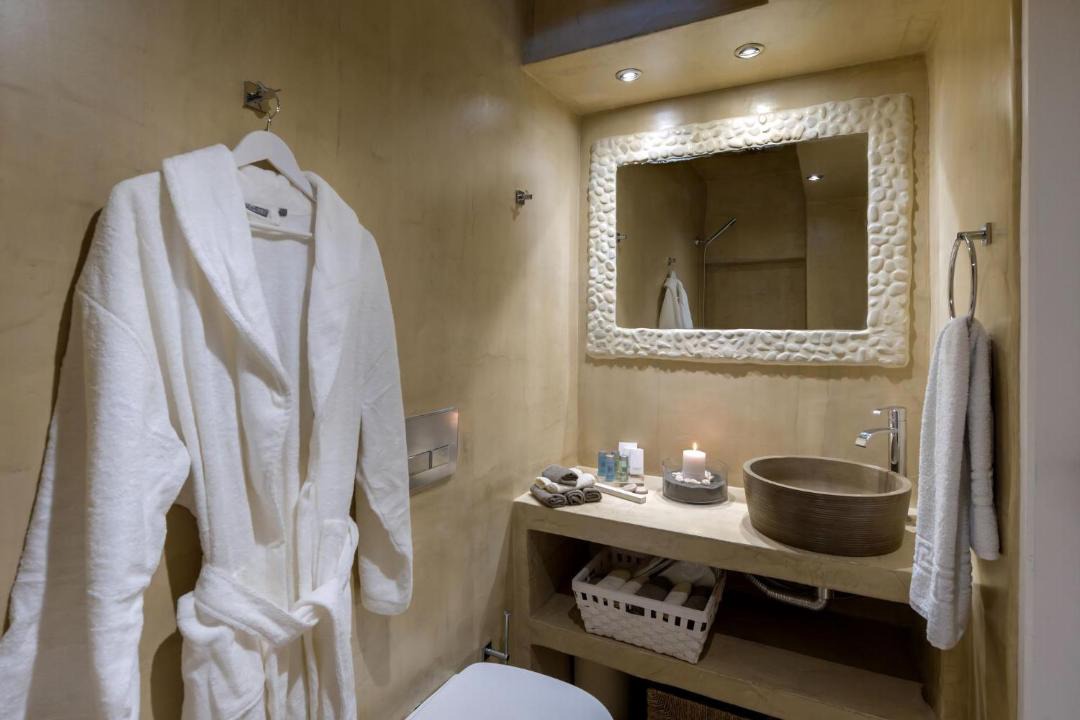 Photo of Bathroom in Kamari