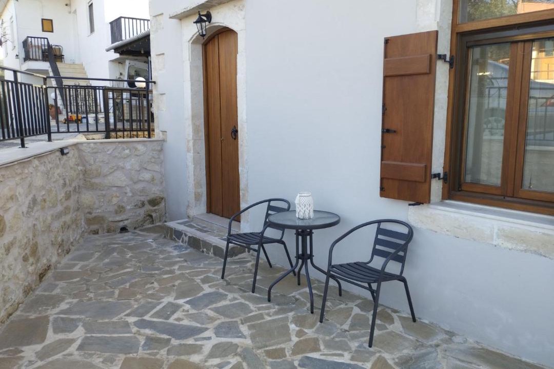 Photo of Patio Balcony in Margarites
