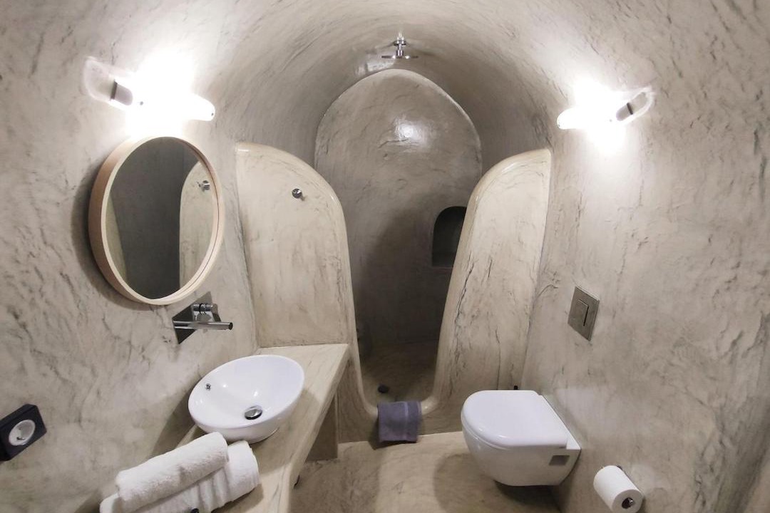 Photo of Bathroom in Emporio
