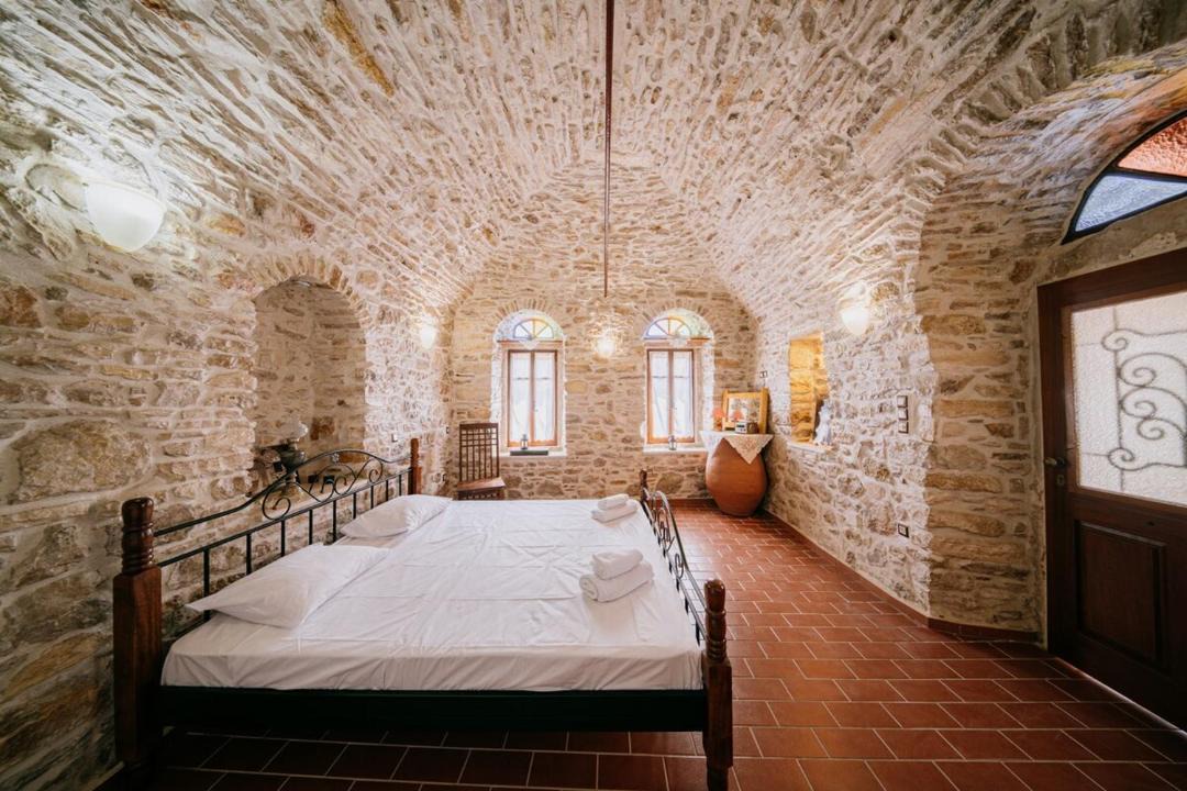 Photo of Bedroom in Kalamoti