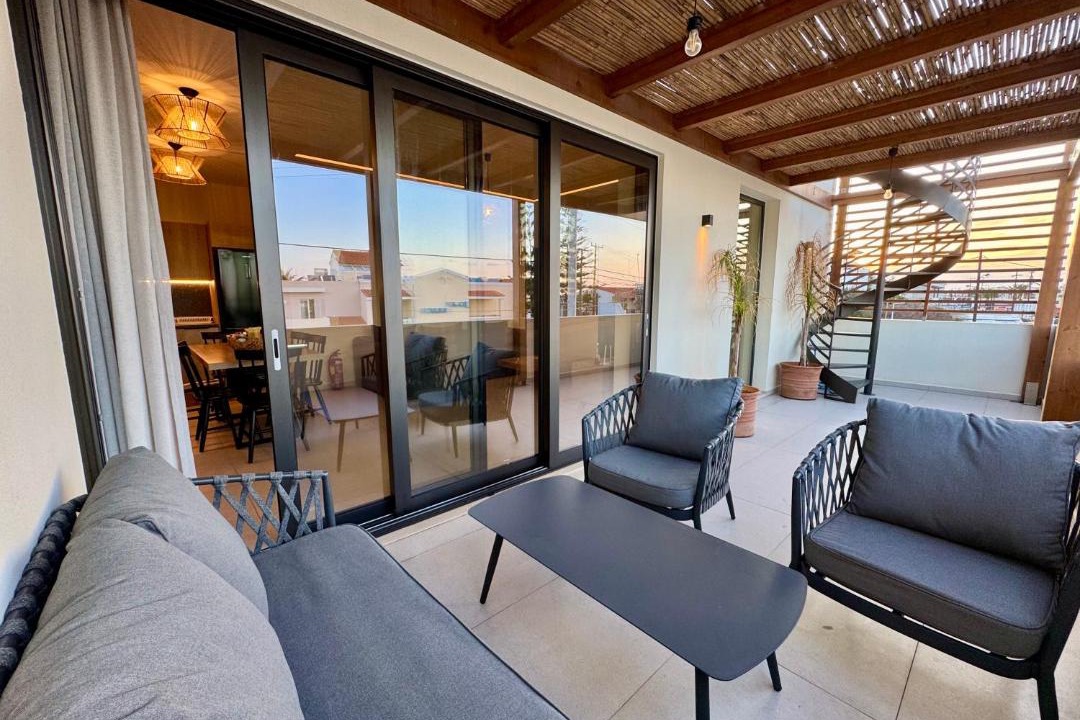 Photo of Patio Balcony in Adelianos Kampos