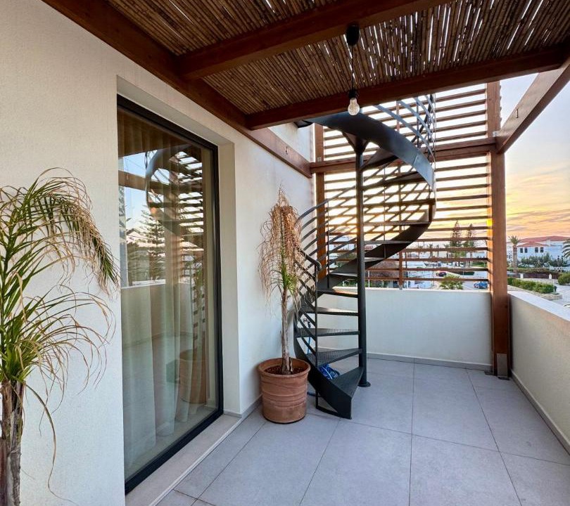 Photo of Patio Balcony in Adelianos Kampos