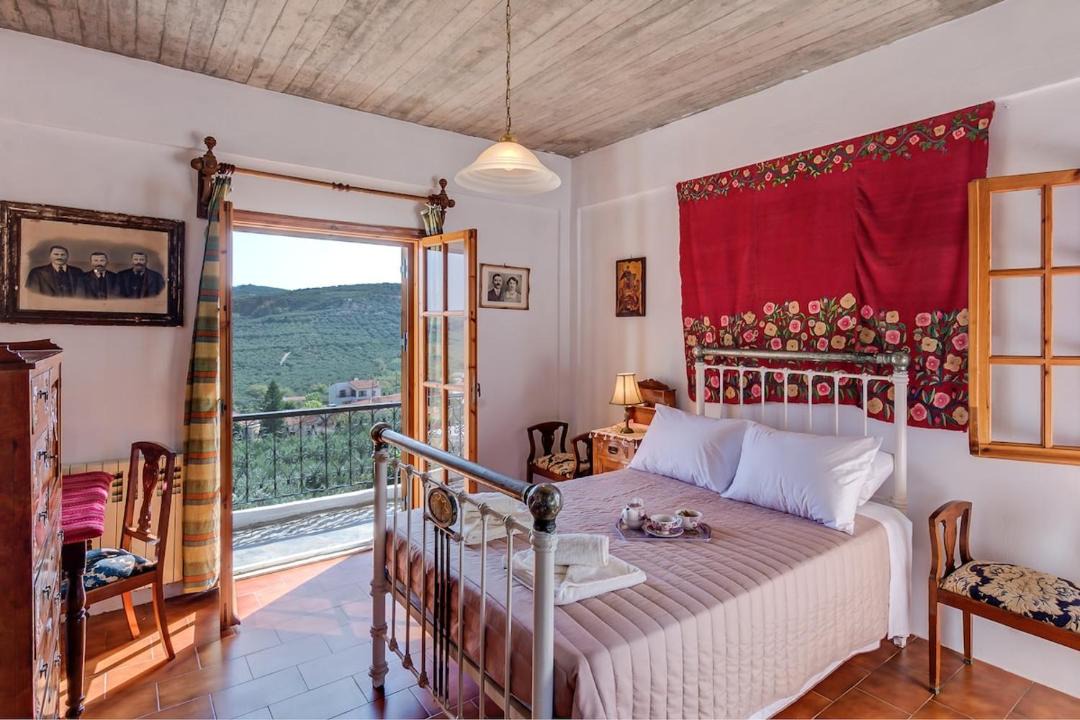 Photo of Bedroom in Spilia
