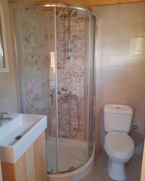 Photo of Bathroom in Lentas