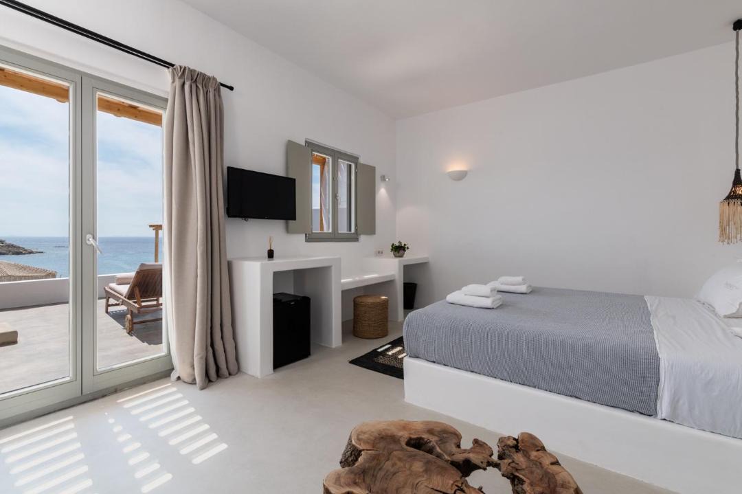 Photo of Bedroom in Platis Gialos