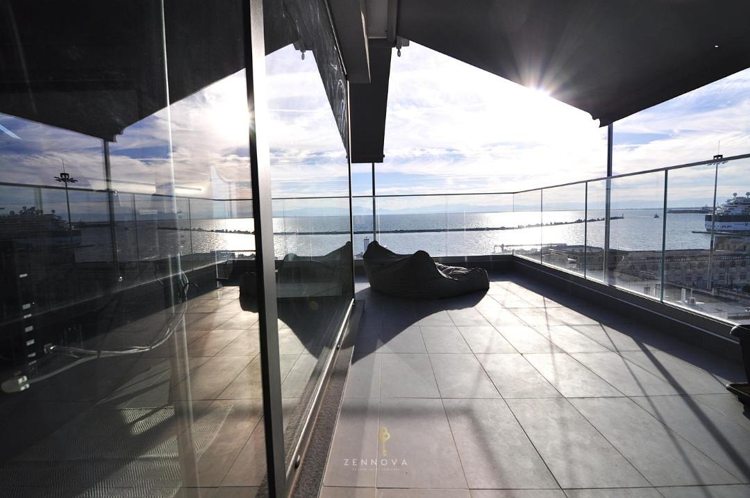 Photo of Patio Balcony in Ladadika