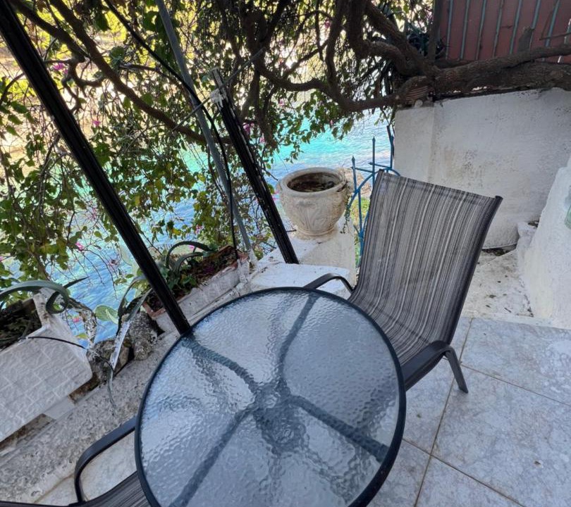 Photo of Patio Balcony in Frourion
