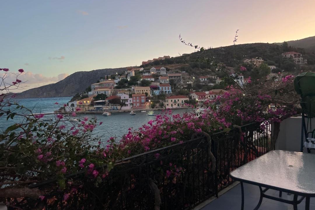 Photo of Patio Balcony in Frourion