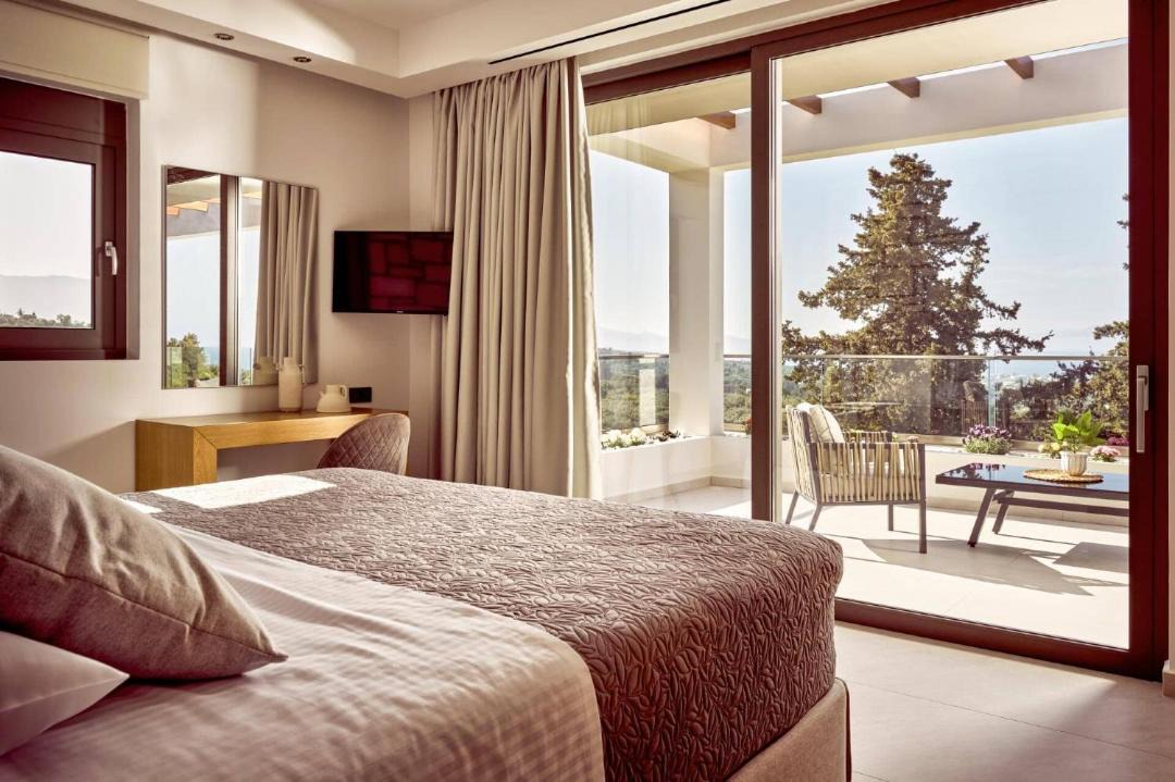 Photo of Bedroom in Neromilos