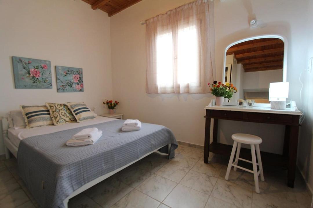 Photo of Others in Naxos