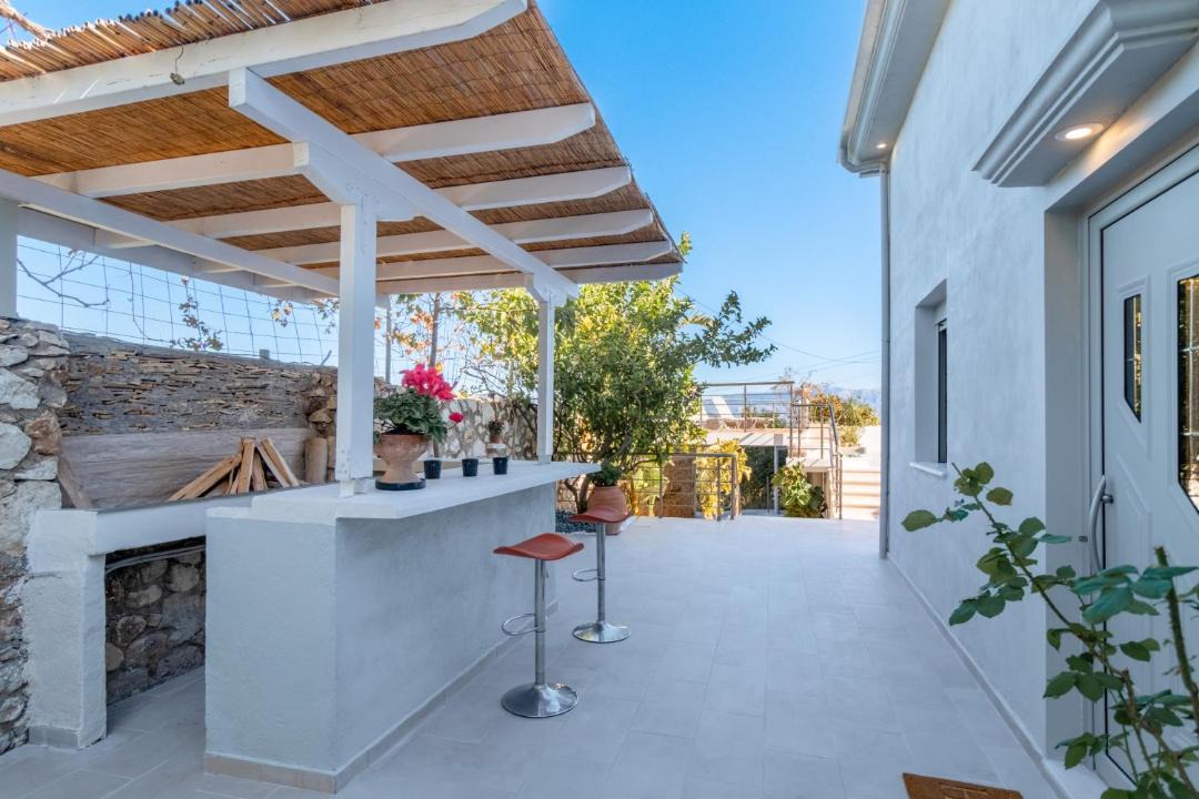 Photo of Patio Balcony in Nikiana