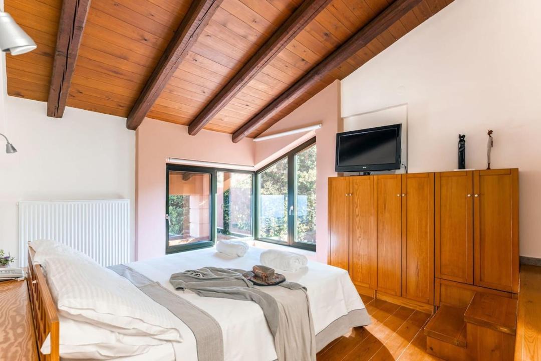 Photo of Bedroom in Linoperamata