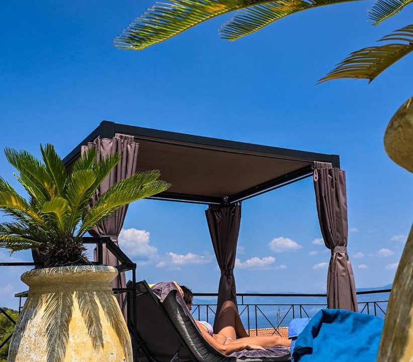 Photo of Patio Balcony in Theologos