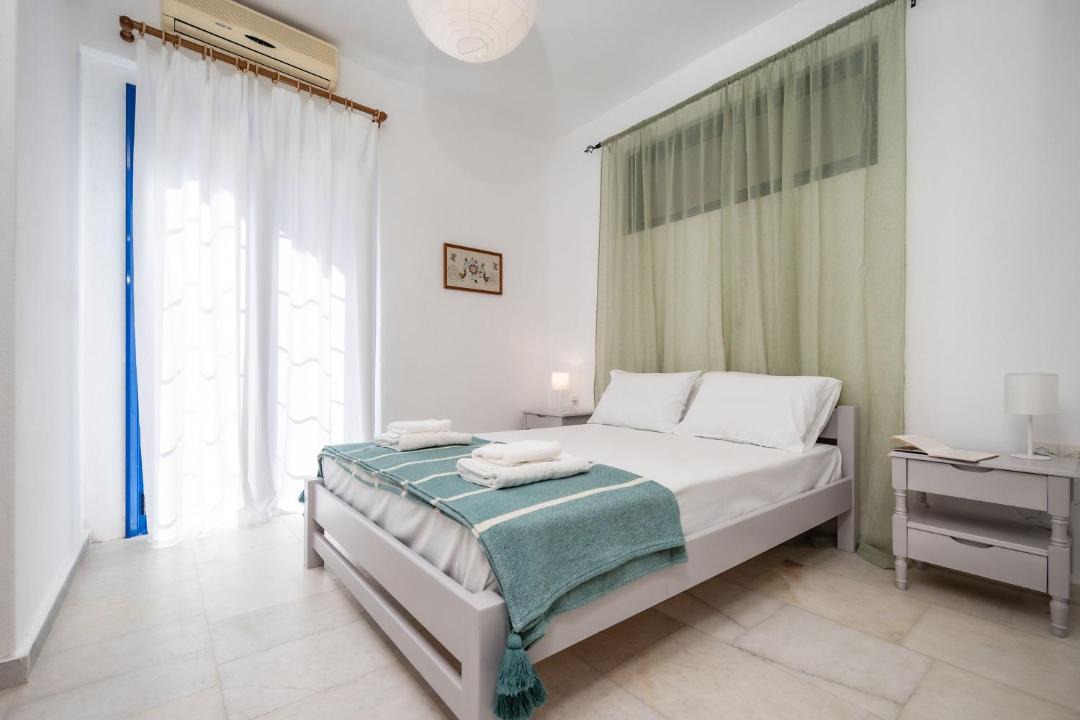 Photo of Bedroom in Moutsouna