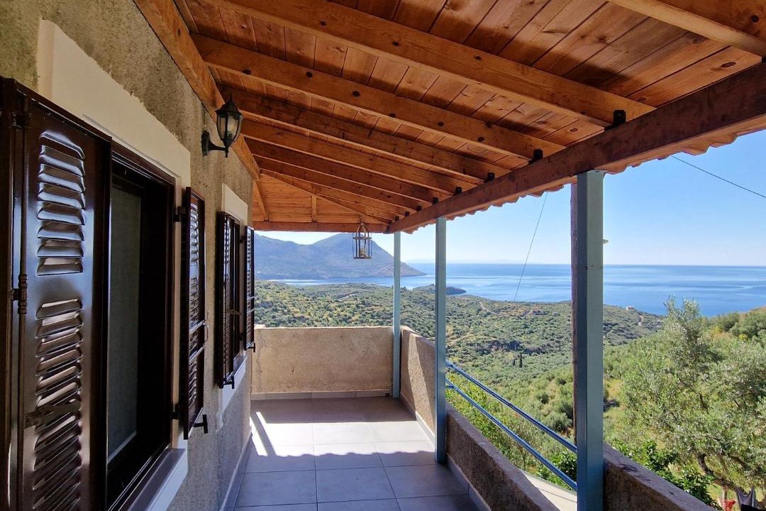 Photo of Patio Balcony in East Mani