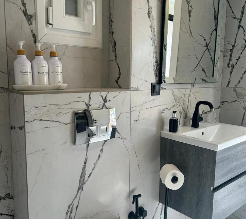 Photo of Bathroom in Neoi Epivates