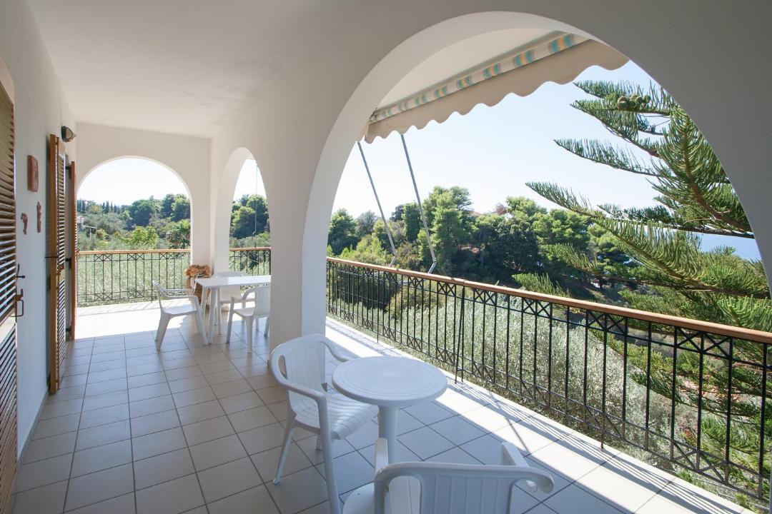 Photo of Patio Balcony in Troulos