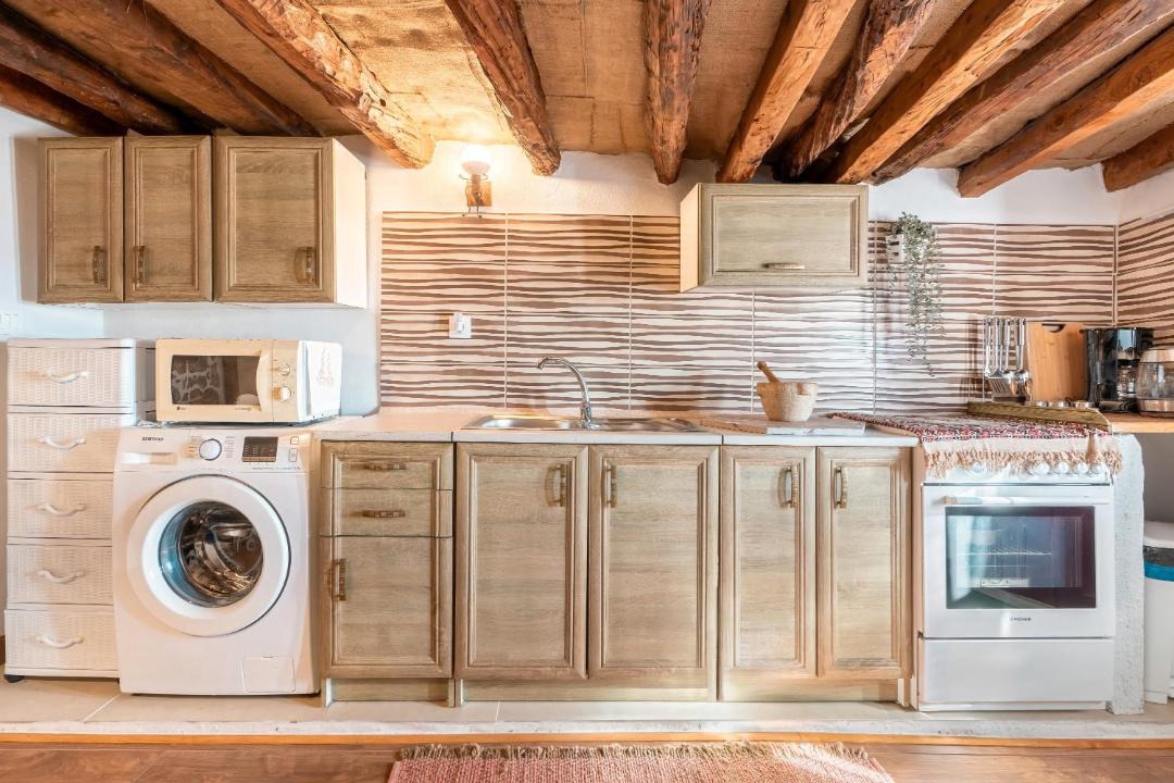 Photo of Kitchen in South Rhodes