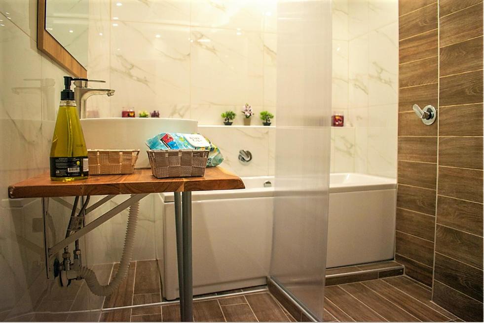 Photo of Bathroom in Thessaloniki City Centre