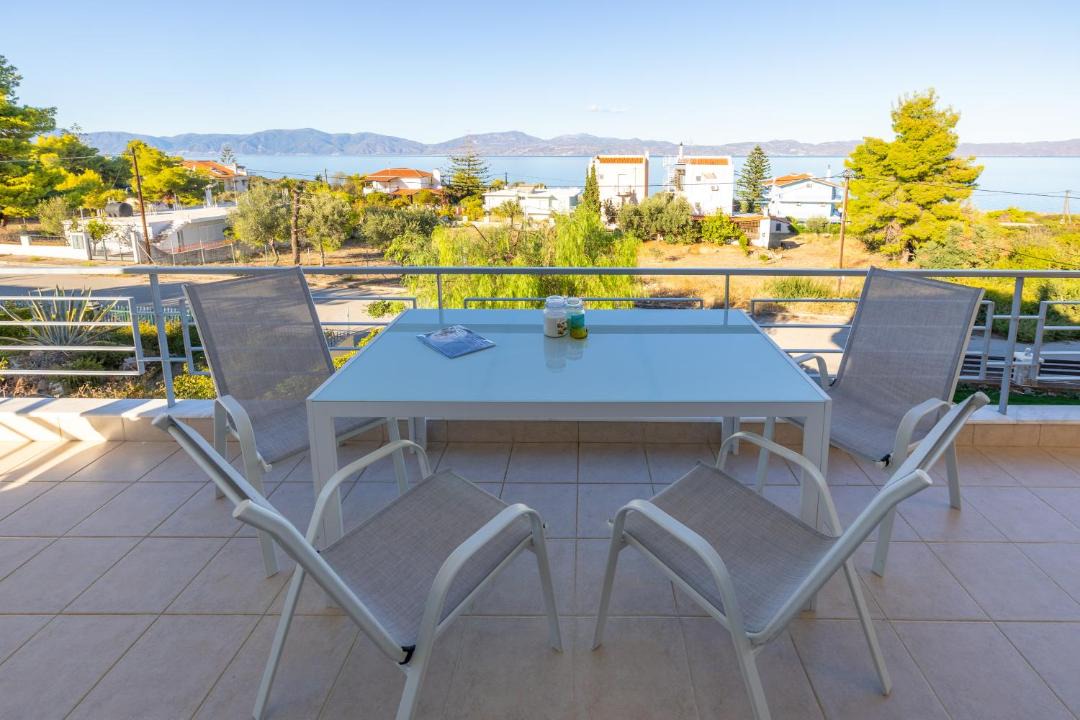Photo of Patio Balcony in Theologos