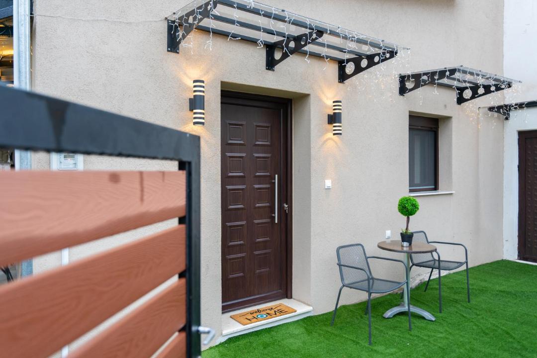 Photo of Patio Balcony in Mavromati