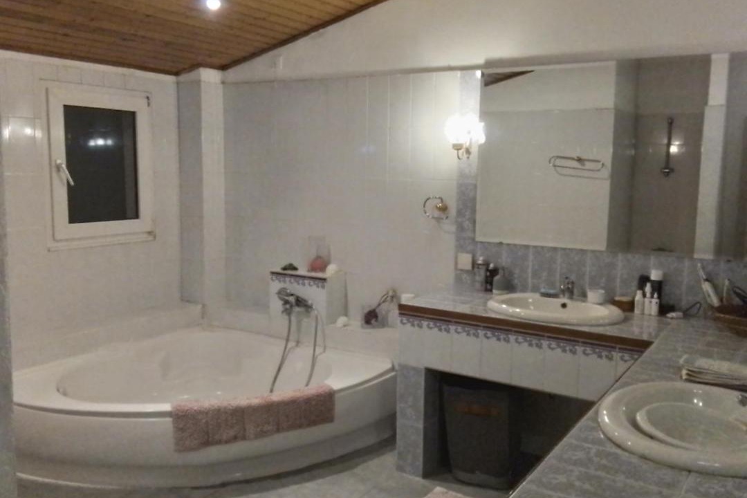 Photo of Bathroom in Pallini