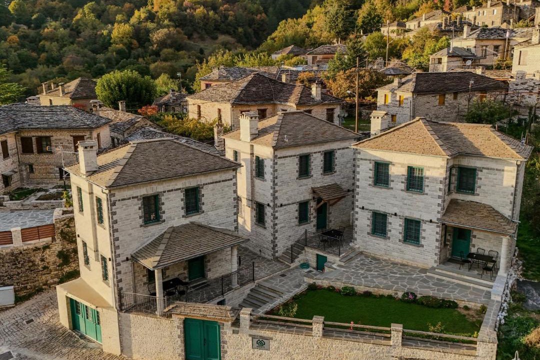 Photo of Buildings in Papigo