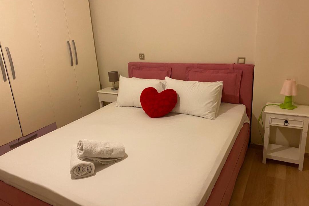 Photo of Bedroom in Ipsos