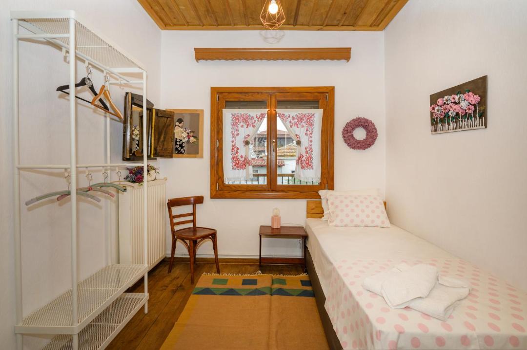 Photo of Bedroom in Ierissos