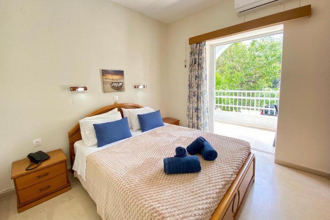 Photo of Bedroom in Tzavros