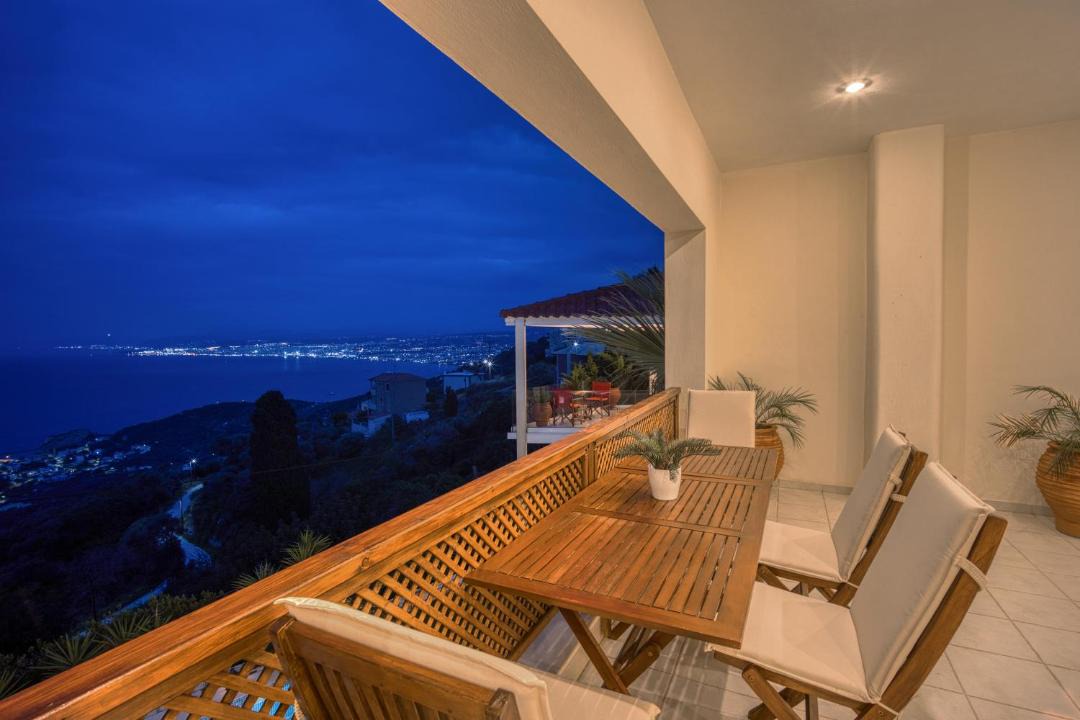 Photo of Patio Balcony in Rodhia