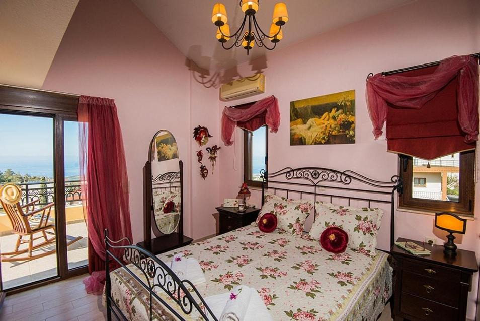 Photo of Bedroom in Roussospiti