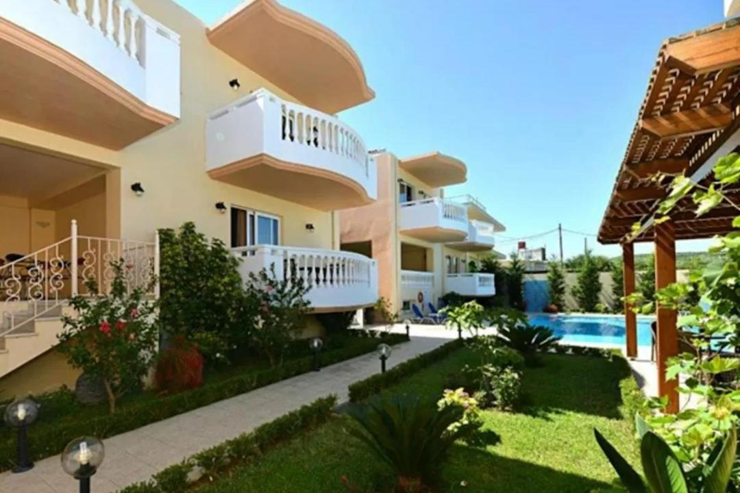 Photo of Patio Balcony in Kamisiana