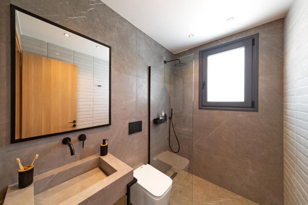 Photo of Bathroom in Ialyssos