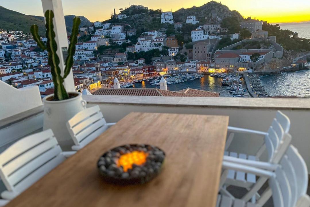 Photo of Others in Hydra
